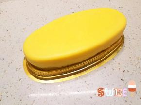 时间完成后，脱模，放冰箱冷藏一天再吃，有入口即化的感觉。