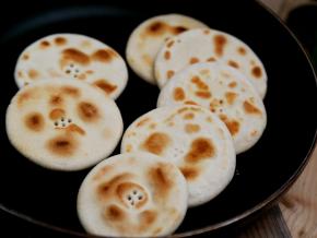 全部7个小饼，个个烙的都特别漂亮！