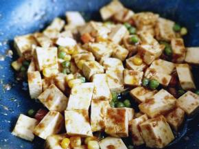 翻炒均匀即可出锅。