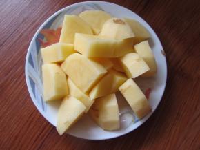 土豆去皮切块