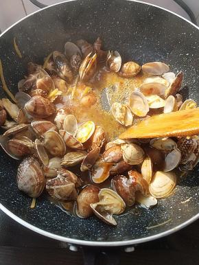 蚬子全部开口就ok了。