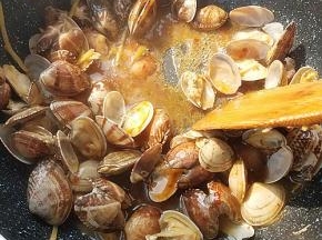蚬子全部开口就ok了。