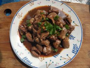 再来一点点葱花，就可以上桌啦。