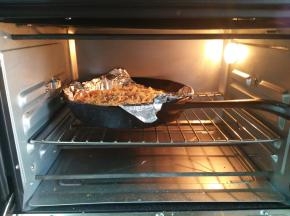 烤箱200度，中层上下火烤20分钟左右