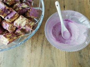 雪花粉：15克奶粉+4克紫薯粉混合备用