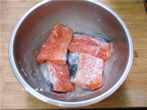 加入淀粉后也静置片刻