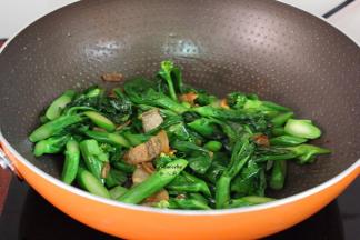 放盐、炒均即可