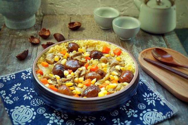 板栗咖喱鸡肉蒸饭