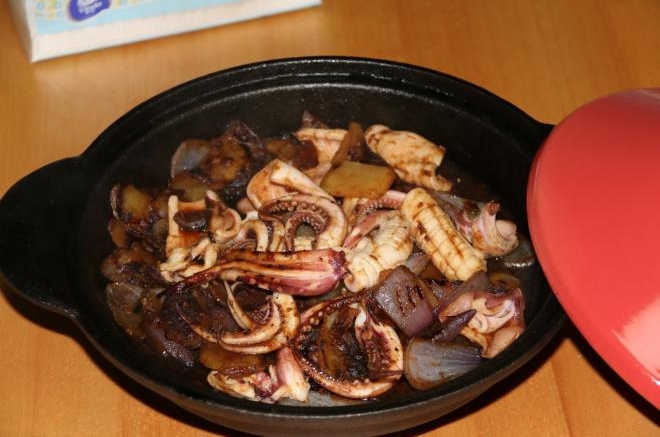 铁板鱿鱼（塔吉锅）