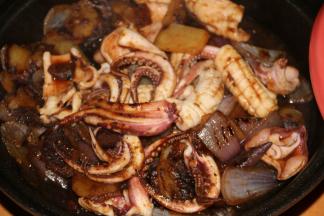 可以吃了，味道好极了，鱿鱼好嫩