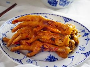 美味香辣的卤凤爪就好了