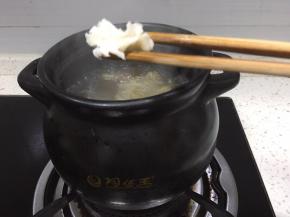 加入一勺猪油煮开收汁