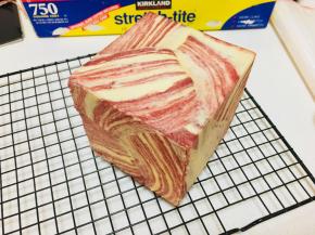 烤箱180度，35到40分钟。出炉立即脱模。摊凉后密封保存。