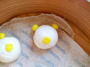 先做耳朵和鼻子