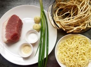 准备材料如图。