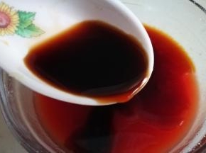 碗汁～番茄酱 生抽 清水