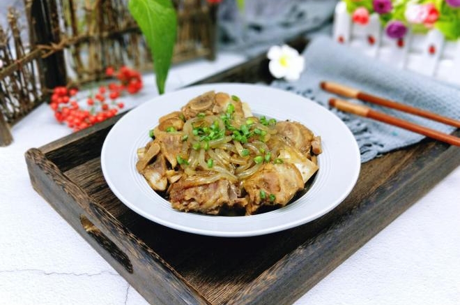 大骨头炖粉条