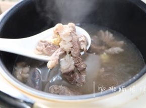 炖煮至软嫩后即刻