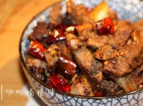 今天的香辣牛肉条不知道合不合你的胃口呢？

喜欢吗？赶紧动手吧