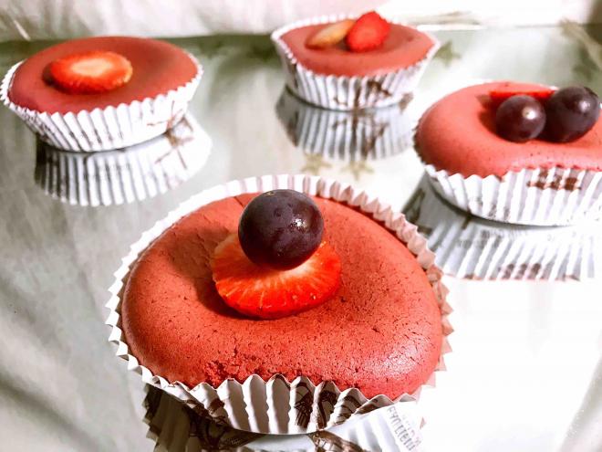 红丝绒纸杯蛋糕