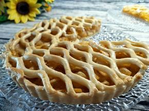 出炉，稍晾，就可以切开了。