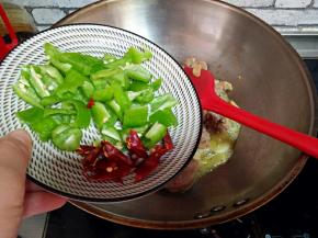 加尖椒和红干椒