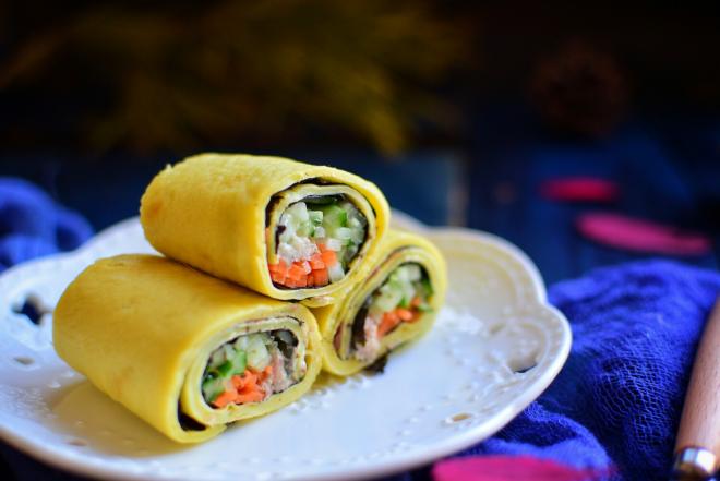 金枪鱼海苔蛋皮卷