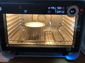 烤箱180度预热，调150度50分钟烘烤