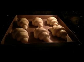 放入提前预热好的烤箱，190度，25分钟左右(参考)