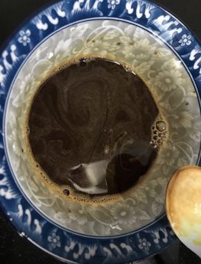 糖、酱油、陈醋调开，成一碗糖醋汁，备用