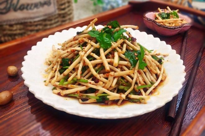 #年味爽口菜#~凉拌折耳根