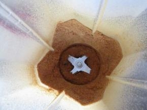 放入破壁机中搅打成粉