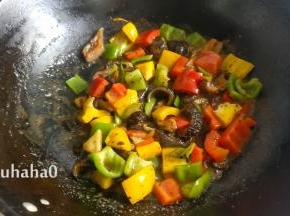 炒匀后即可起锅装盘