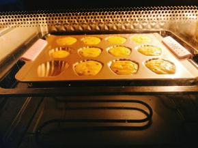 烤箱预热，190度12分钟