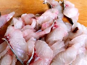 鱼肉切片