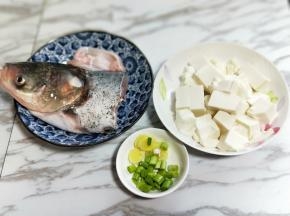 所有食材准备完成。