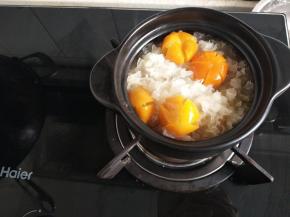 慢慢让冰糖化开