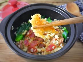 等要吃的时候开锅把酱汁淋上。