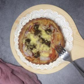 出炉啦，这个是用7寸的派盘做的