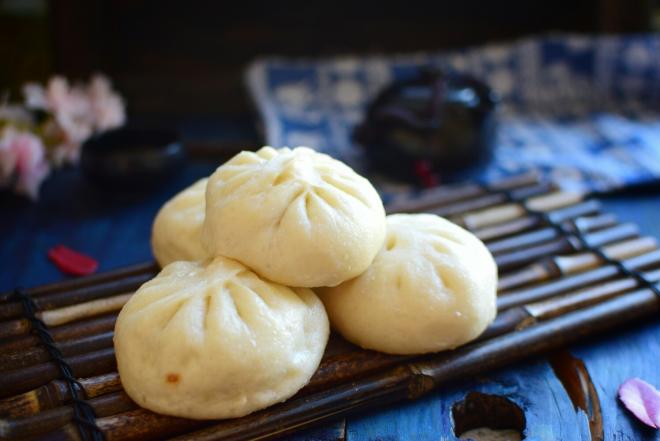 胡萝卜羊肉包子