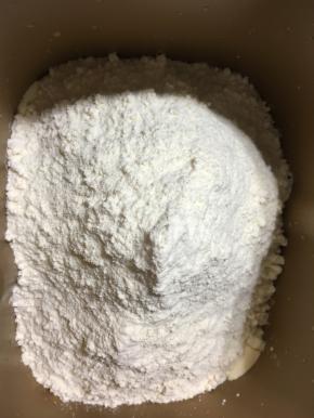 加入高粉和低粉，加入盐