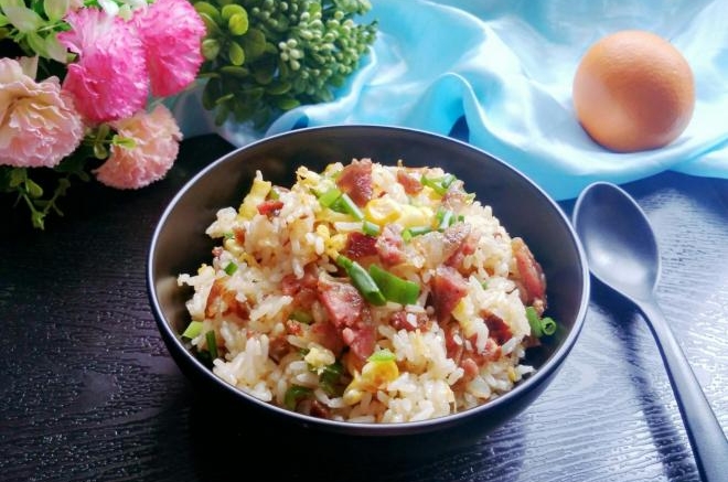 香肠炒饭