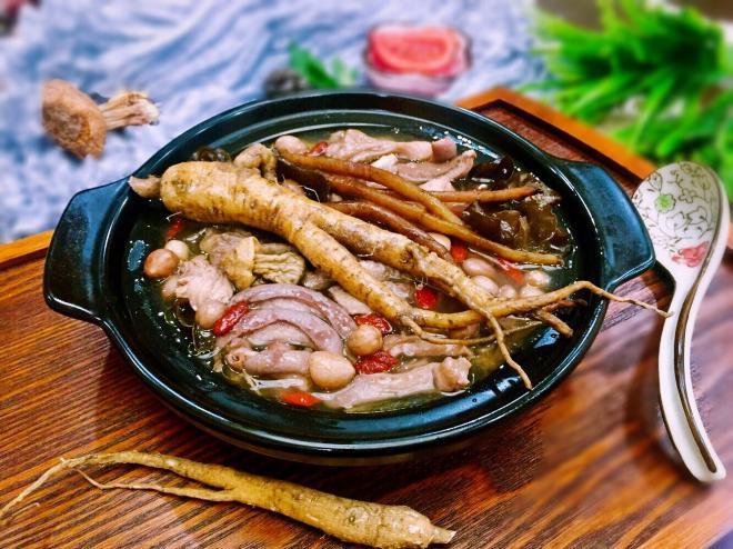 #年味#人参五珍猪肚鸡汤