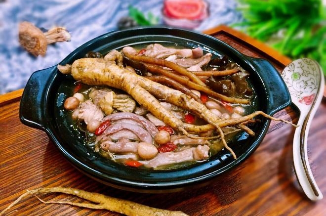 #年味#人参五珍猪肚鸡汤