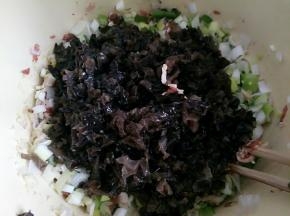 切碎的黑木耳