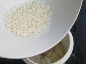 加入洗净的糥米。