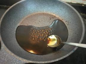 期间不断的搅拌