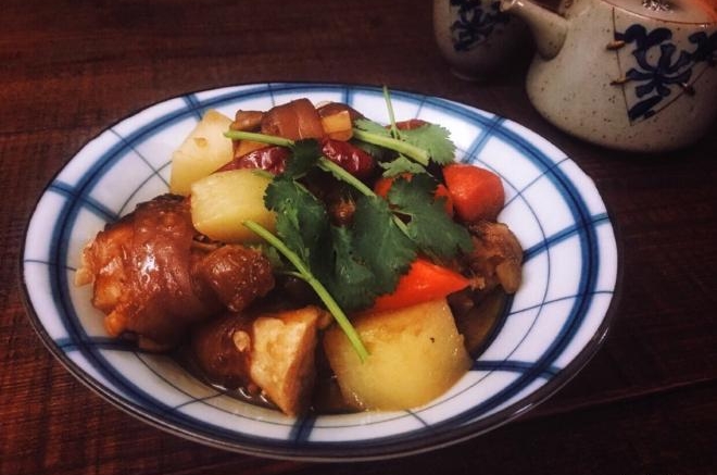 红烧羊蹄—冬季必吃的滋补大菜