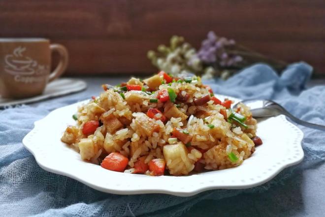 香芋腊肉炒饭