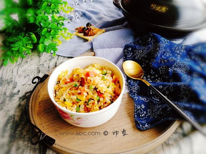 干贝裙边杂蔬蛋炒饭